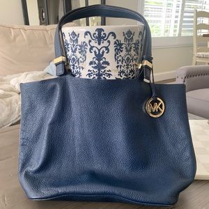 Michael Kors Tote
